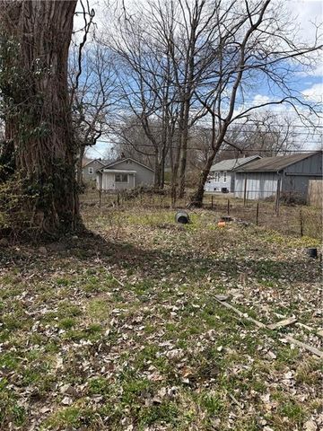 7542 Pennsylvania Avenue, Kansas City, MO 64114