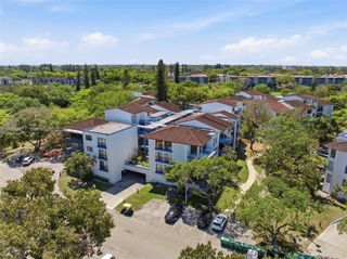6010 S Falls Cir Drive 323, Lauderhill, FL 33319