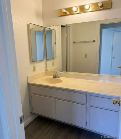 8889 Caminito Plaza Centro 7240, San Diego, CA 92122