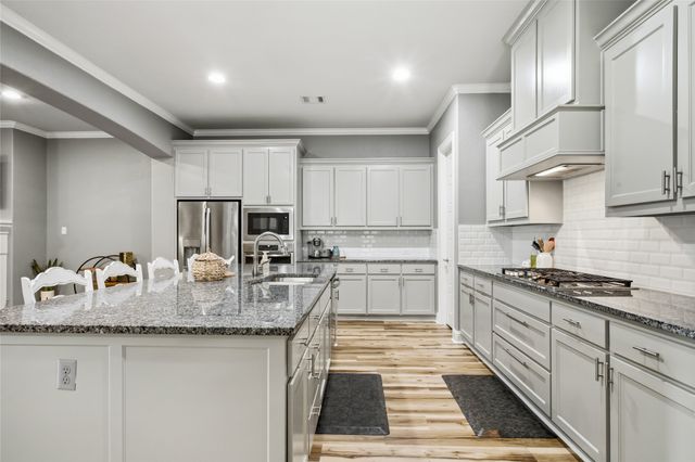 8228 Odell Street, North Richland Hills, TX 76182