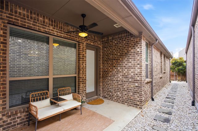 8228 Odell Street, North Richland Hills, TX 76182