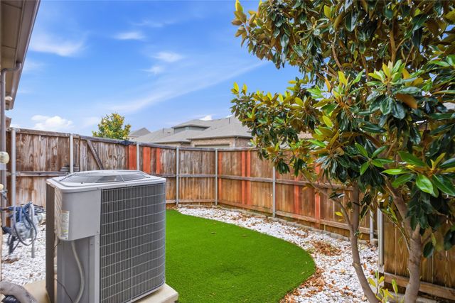 8228 Odell Street, North Richland Hills, TX 76182