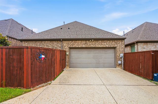 8228 Odell Street, North Richland Hills, TX 76182