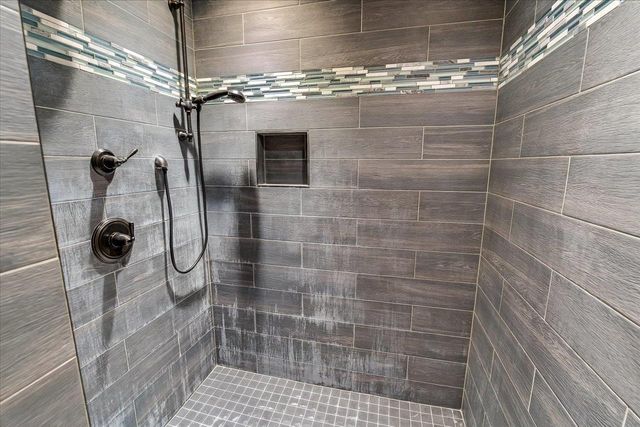 6210 Amethyst Drive, Waunakee, WI 53597