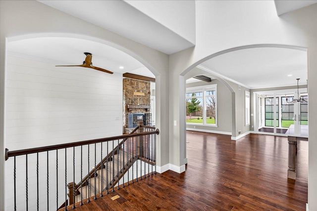 6210 Amethyst Drive, Waunakee, WI 53597