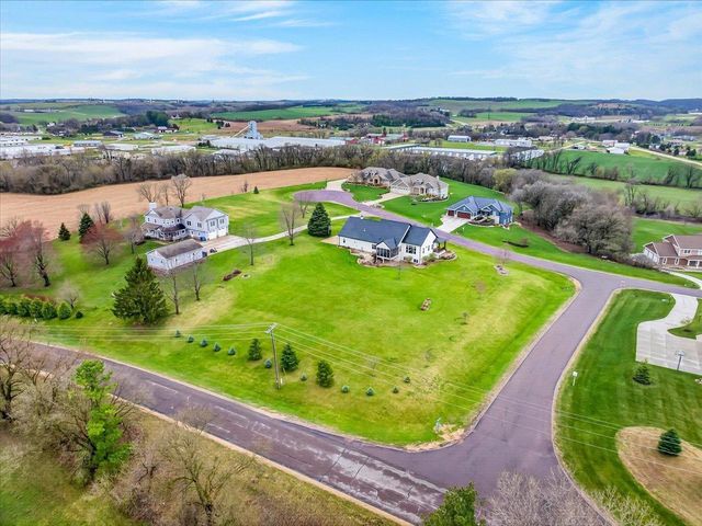 6210 Amethyst Drive, Waunakee, WI 53597