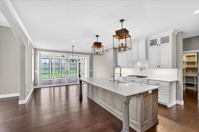 6210 Amethyst Drive, Waunakee, WI 53597