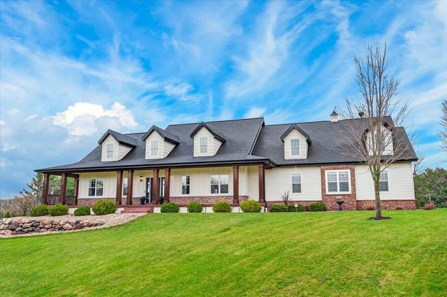 6210 Amethyst Drive, Waunakee, WI 53597
