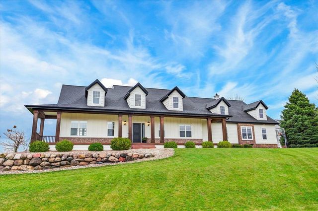 6210 Amethyst Drive, Waunakee, WI 53597