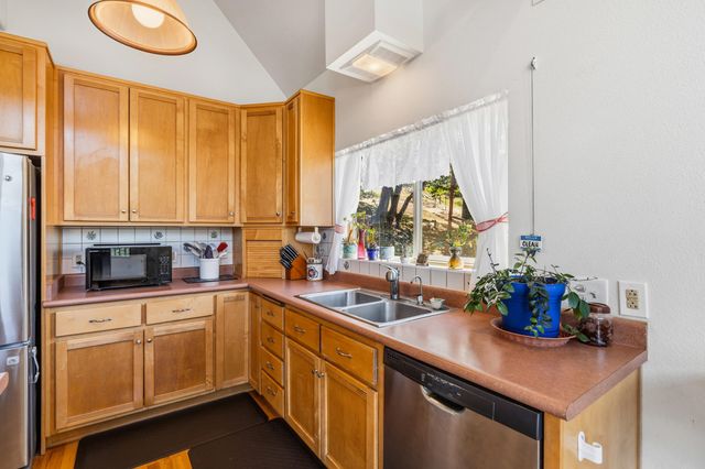 1050 Humbug Creek Road, Applegate, OR 97530