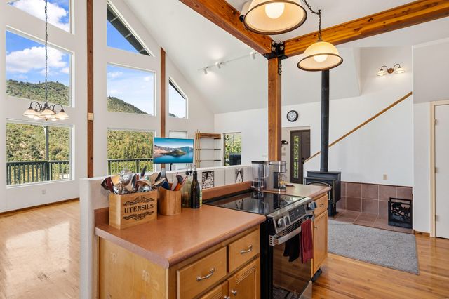 1050 Humbug Creek Road, Applegate, OR 97530