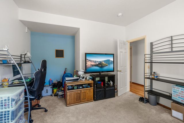 1050 Humbug Creek Road, Applegate, OR 97530