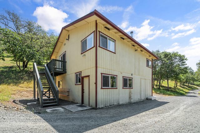 1050 Humbug Creek Road, Applegate, OR 97530