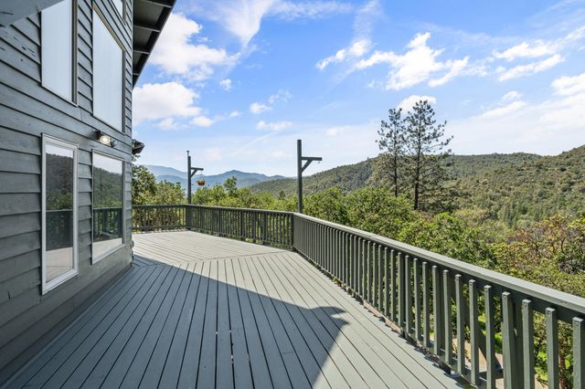 1050 Humbug Creek Road, Applegate, OR 97530