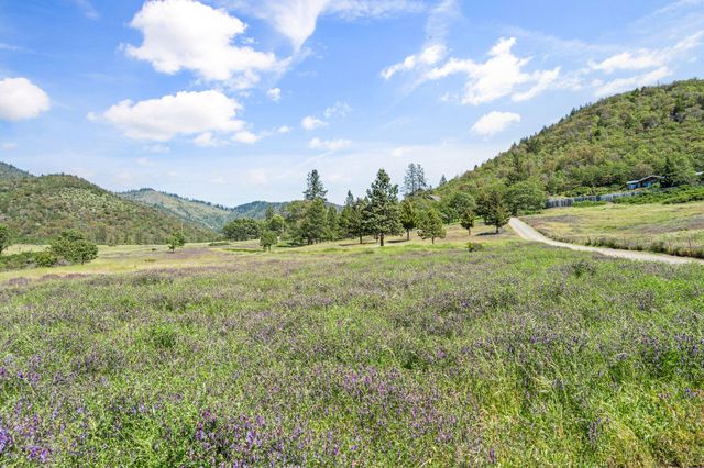 1050 Humbug Creek Road, Applegate, OR 97530