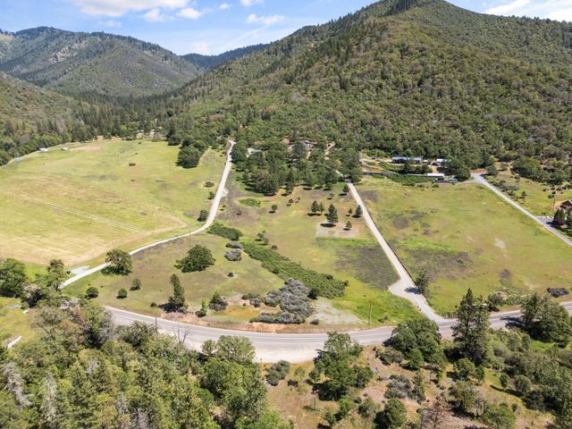 1050 Humbug Creek Road, Applegate, OR 97530
