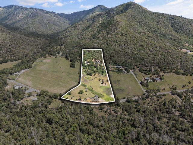 1050 Humbug Creek Road, Applegate, OR 97530
