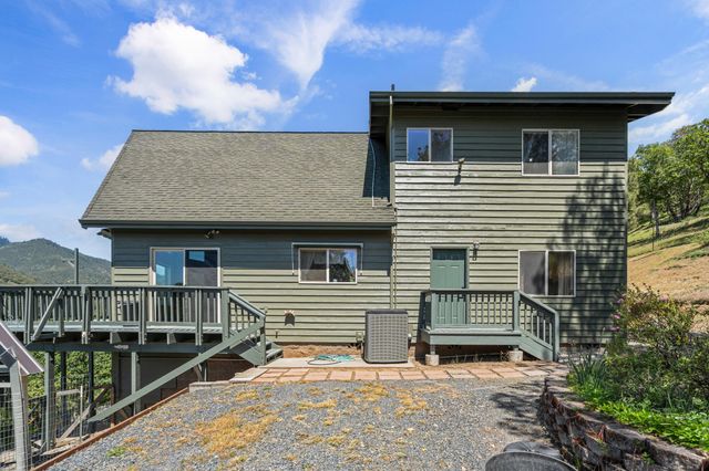 1050 Humbug Creek Road, Applegate, OR 97530