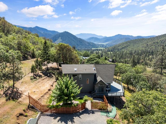 1050 Humbug Creek Road, Applegate, OR 97530