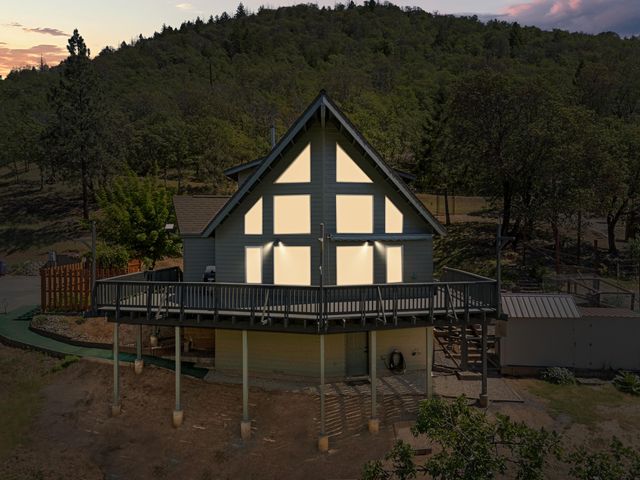 1050 Humbug Creek Road, Applegate, OR 97530