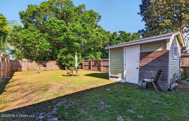 1215 36th Avenue, Gulfport, MS 39501