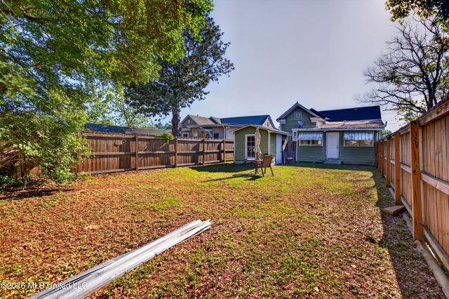 1215 36th Avenue, Gulfport, MS 39501