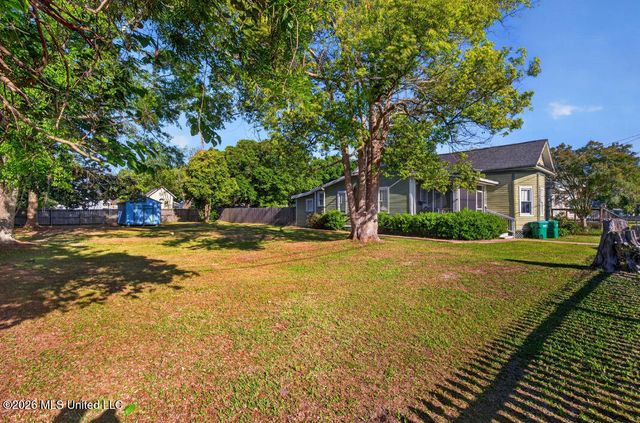 1215 36th Avenue, Gulfport, MS 39501