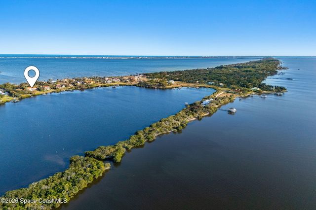 4760 Honeyridge Lane, Merritt Island, FL 32952