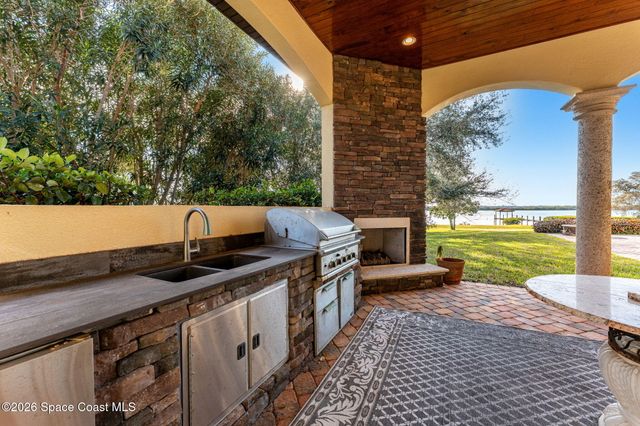 4760 Honeyridge Lane, Merritt Island, FL 32952