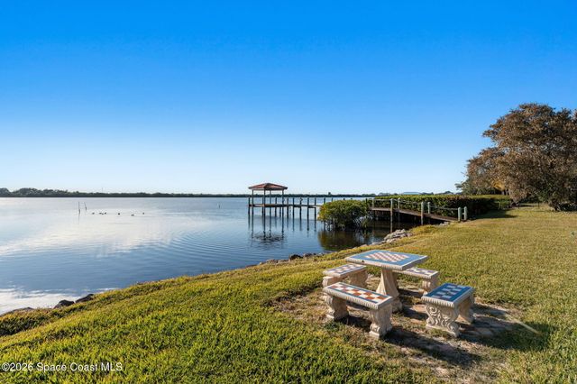 4760 Honeyridge Lane, Merritt Island, FL 32952