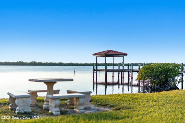 4760 Honeyridge Lane, Merritt Island, FL 32952