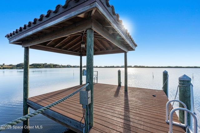 4760 Honeyridge Lane, Merritt Island, FL 32952