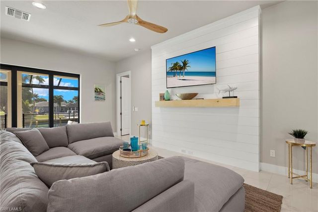 5240 Tower DR, Cape Coral, FL 33904