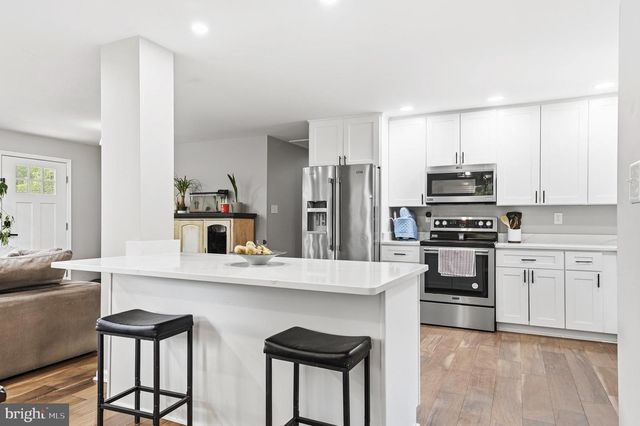 11450 LITTLE COVE POINT RD, Lusby, MD 20657