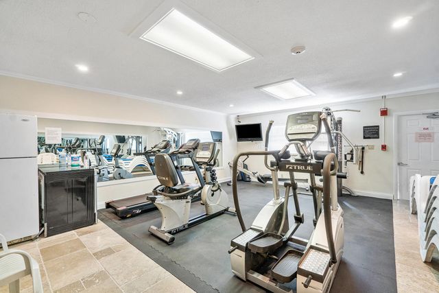 1160 Hillsboro Mile Hillsboro Mile 201, Hillsboro Beach, FL 33062