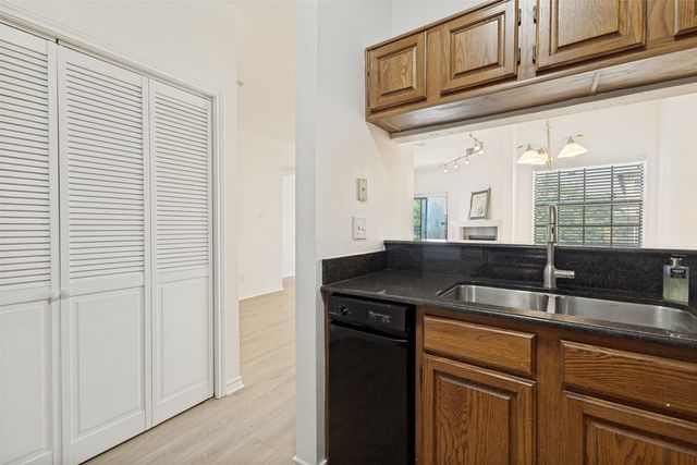 6006 Auburndale Avenue D, University Park, TX 75205