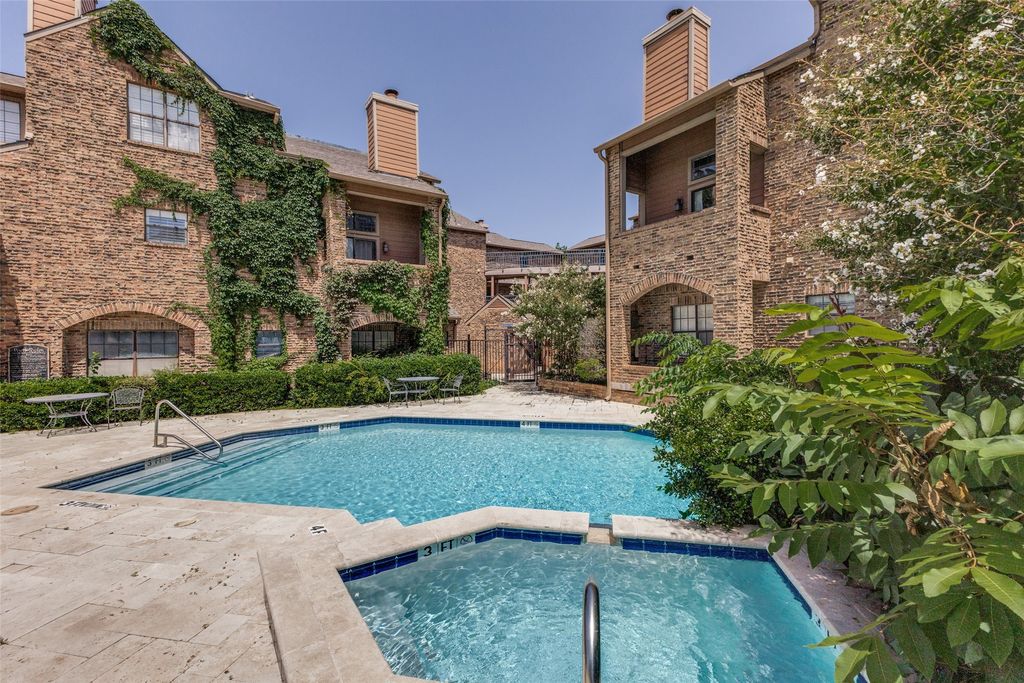 6006 Auburndale Avenue D, University Park, TX 75205