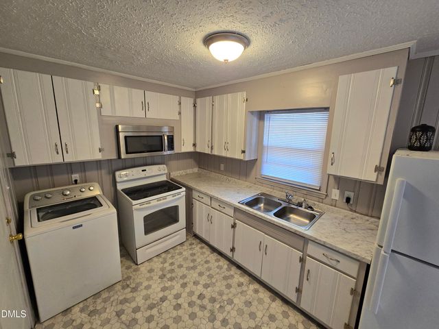 218 Langdon Street, Fayetteville, NC 28301