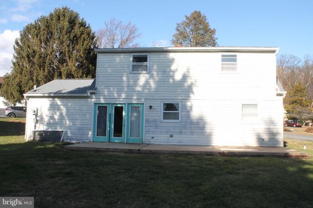 2655 HEMLOCK DR, Columbia, PA 17512