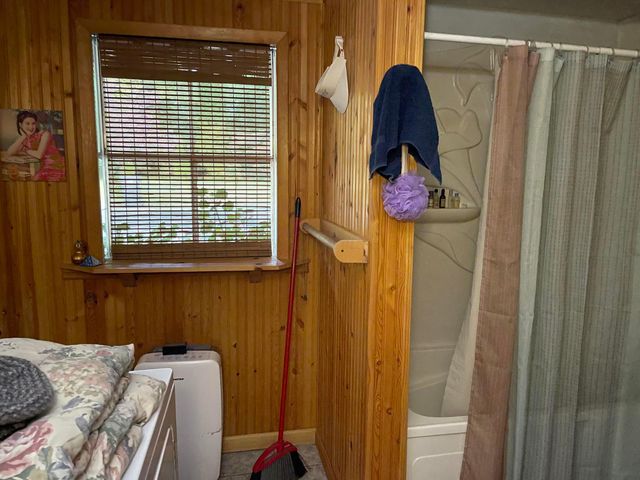 12580 W Bank Drive NE, Millersport, OH 43046