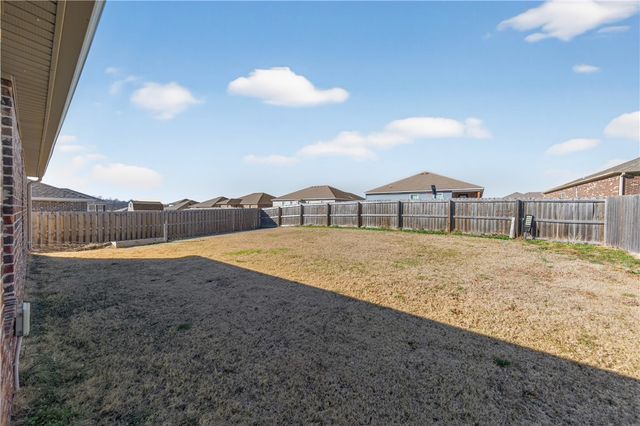 6804 Whitmarsh Road, Bentonville, AR 72713