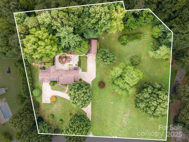 607 W School Street, Maiden, NC 28650