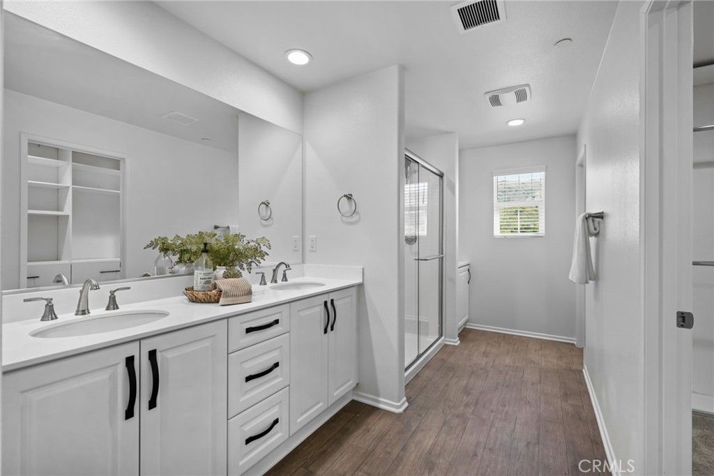 Image 22 of property listing at 24085 Midvale Court, Corona, CA 92883