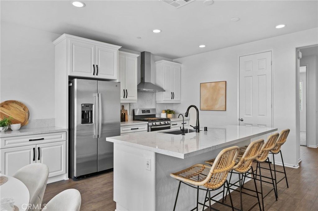 Image 7 of property listing at 24085 Midvale Court, Corona, CA 92883