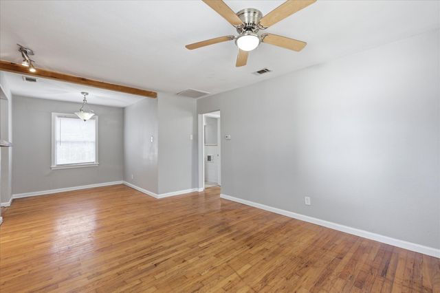 3207 Casino Drive, Dallas, TX 75224