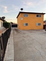 1550 W 59th Place 2, Los Angeles, CA 90047