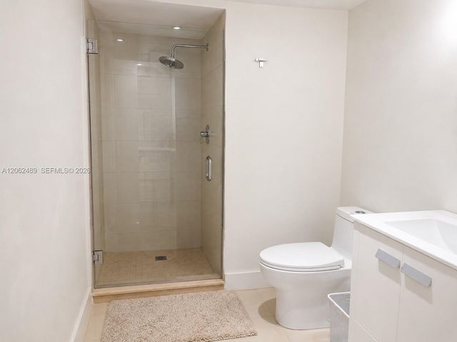 1865 S Ocean Dr 8I, Hallandale Beach, FL 33009