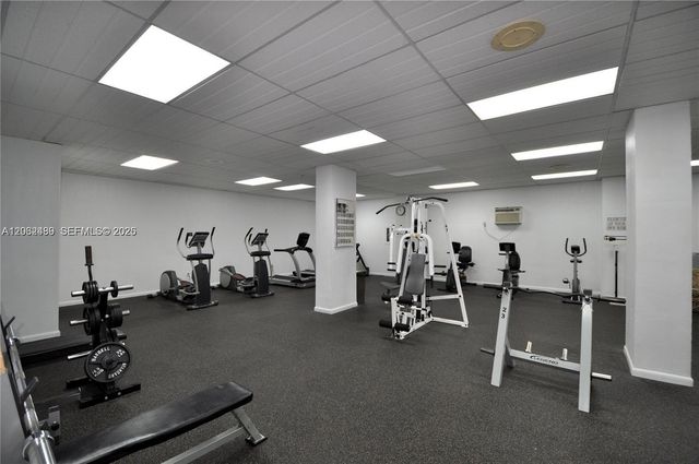 1865 S Ocean Dr 8I, Hallandale Beach, FL 33009