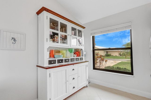 7655 SE Sugar Sand Circle, Hobe Sound, FL 33455