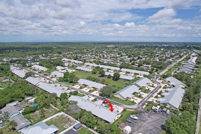 7655 SE Sugar Sand Circle, Hobe Sound, FL 33455